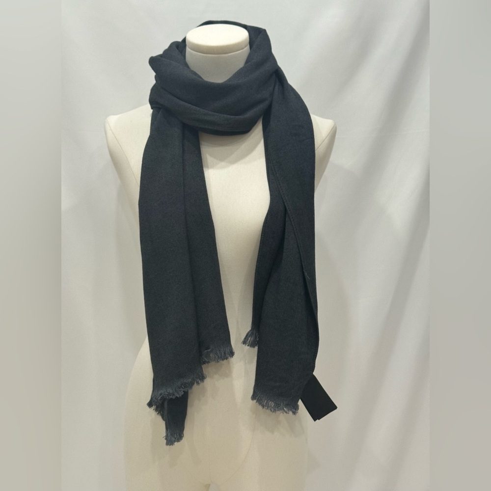 H&M Charcoal Viscose Fringe Scarf — Soft Lightweight Herringbone Wrap Unisex - Picture 6 of 6